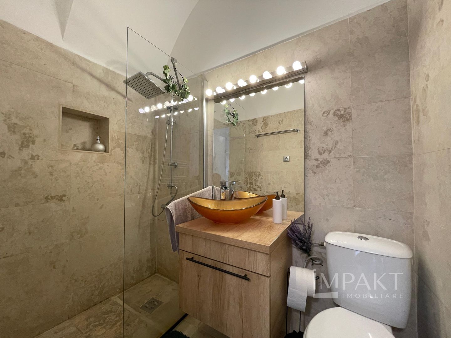 Apartament cu 2 camere de inchiriat in zona ultracentrala! - Poză 8