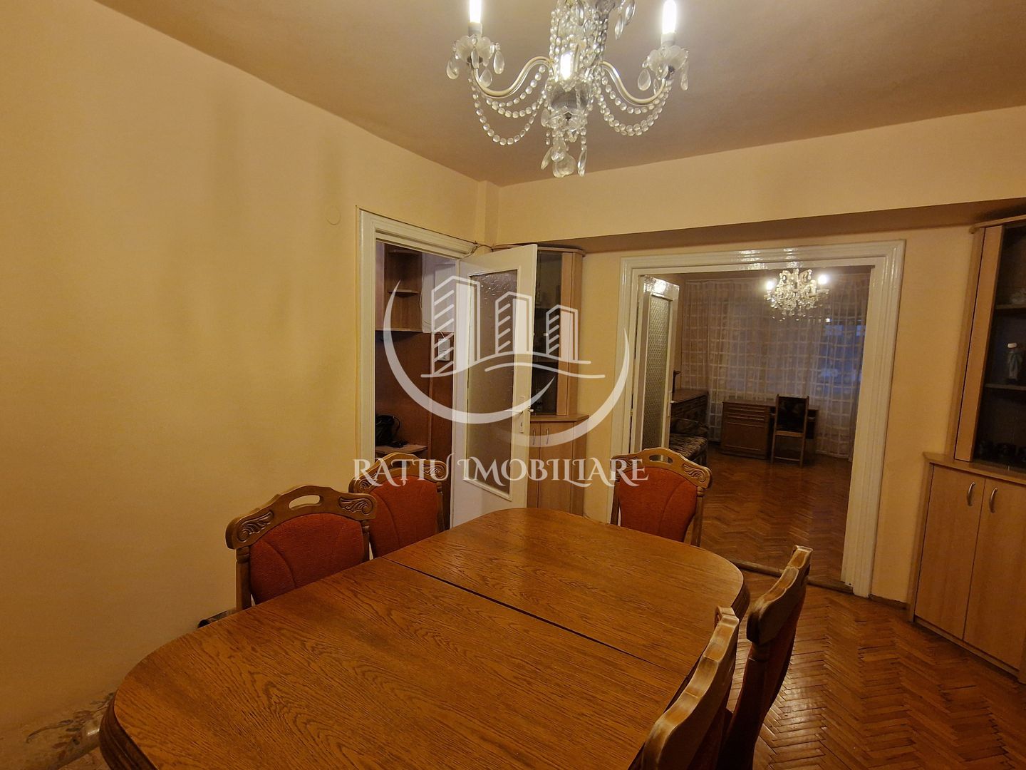Apartament cu 4 camere | Decebal | Oradea - Poză 2