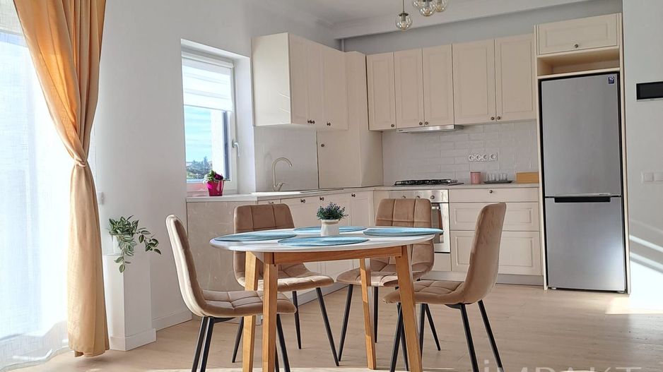 Apartament modern 2 camere, 50 mp + terasa 20 mp, de inchiriat - Poză 2