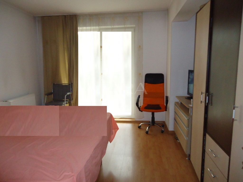 Apartament cu 3 camere de vânzare in Floresti, zona Florilor. - Poză 4