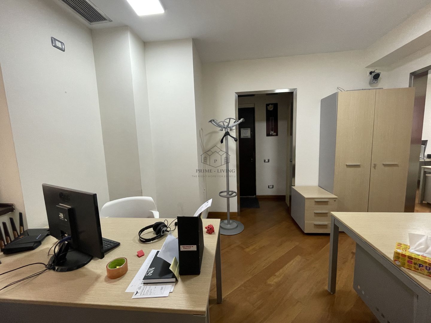 SPATIU DE BIROU/ COMERICIAL DE 160 MP LA INCHIRIERE PE CALEA VICTORIEI - Poză 12