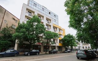 Spatiu comercial de inchiriat| zona ultracentrala, locatie de colt - Poză 7