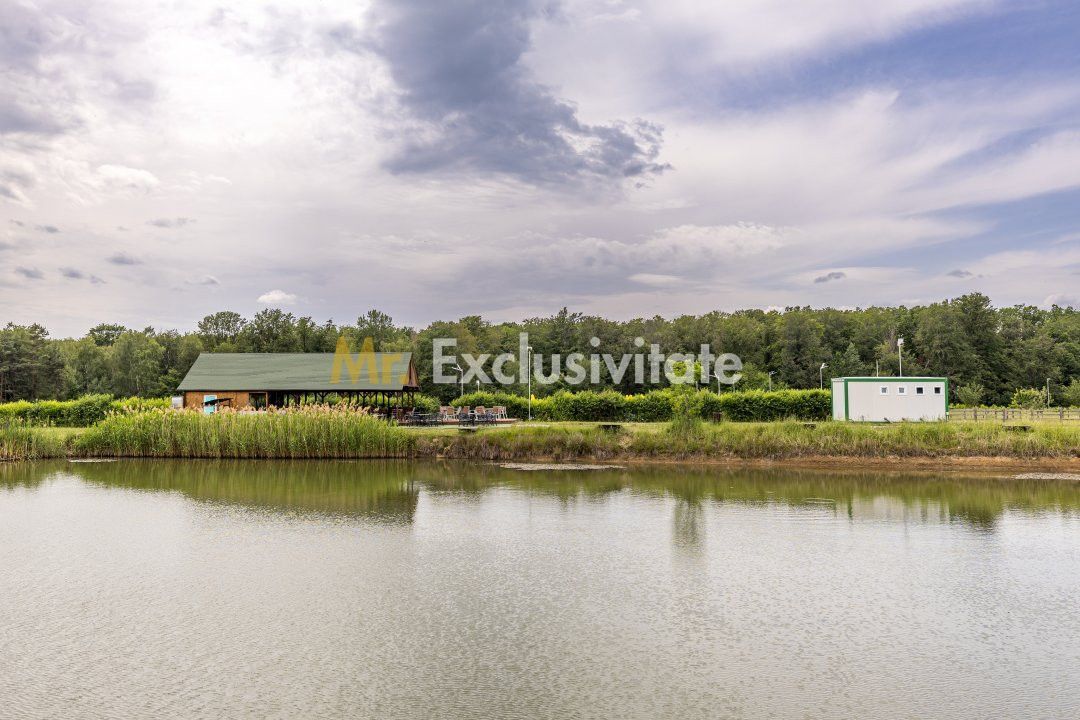 Afacere functionala - MOTEL si CAMPING cu terasa, piscina si lacuri pescuit - Poză 5