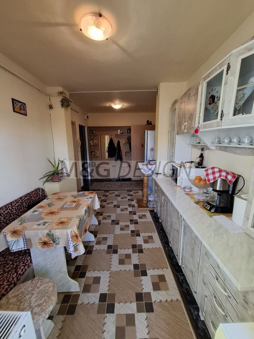 Aradului, 2 camere decomandate, et 3, centrala proprie - Poză 7