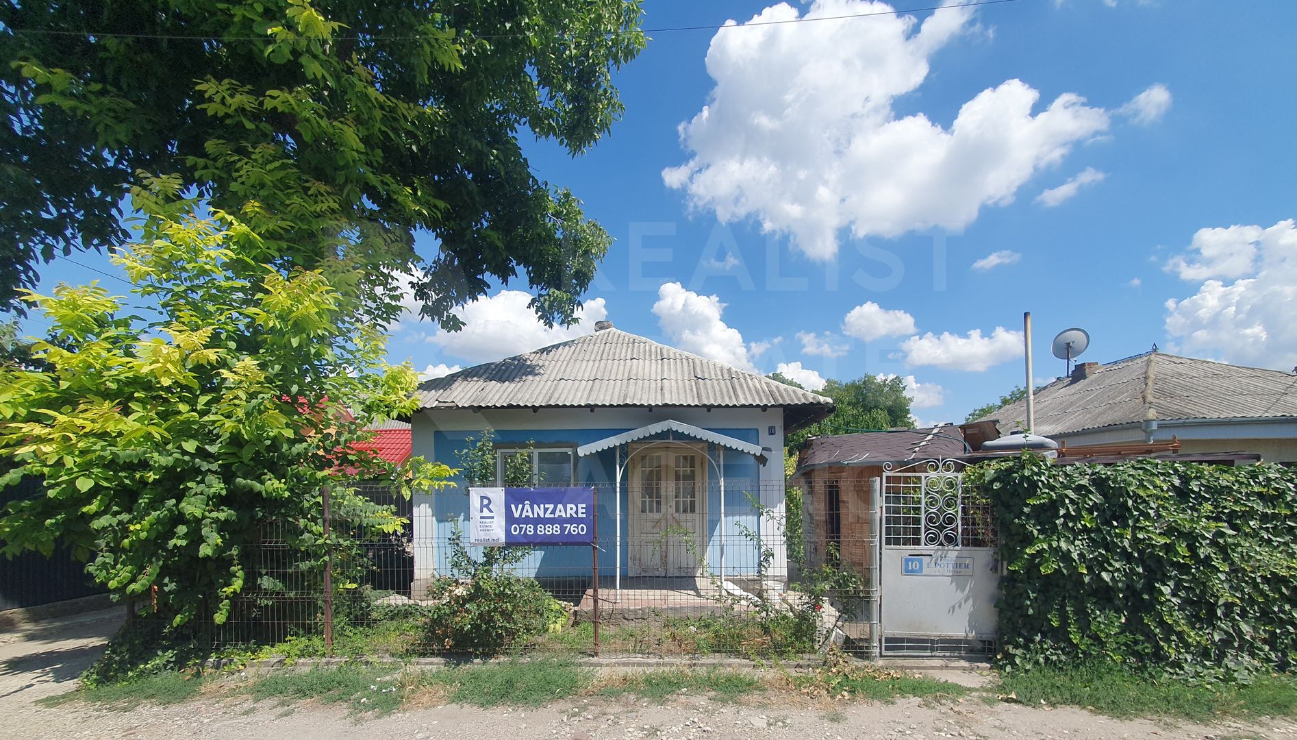 Vânzare casă într-o zonă liniștită și ecologică - Poză 1