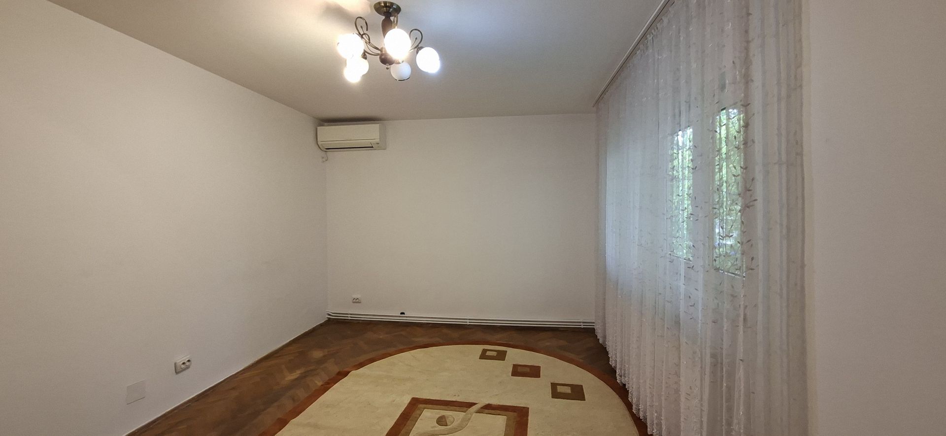 Apartament de inchirat cu 4 camere + garaj- Torontalului - Poză 14