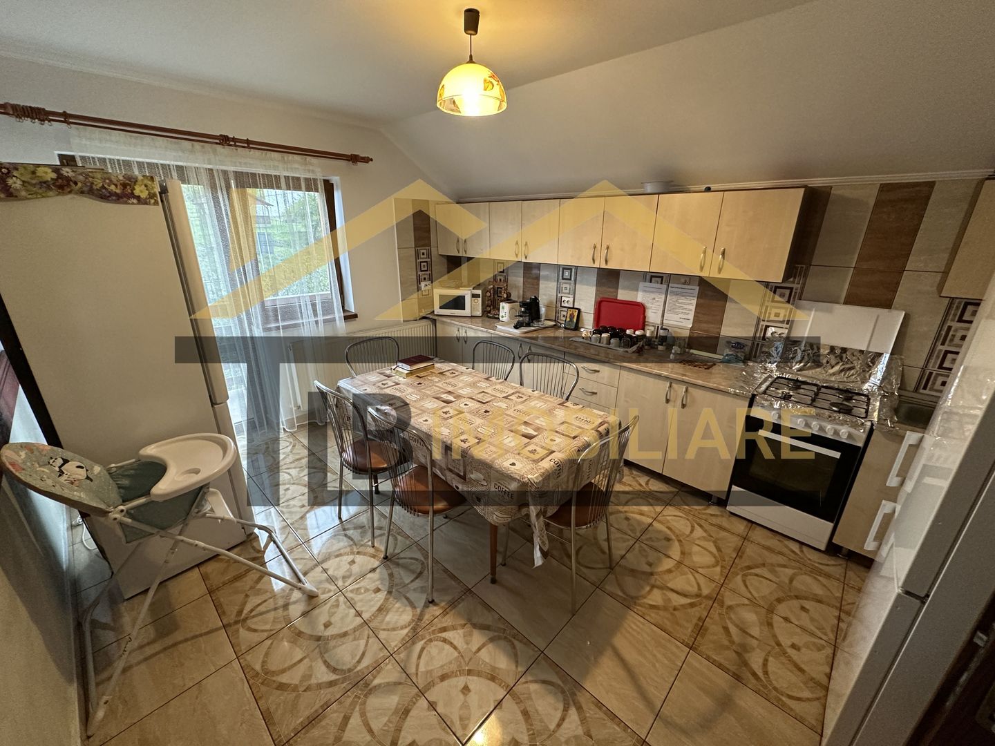 Vila cu 8 camere de vanzare, teren 1580mp, Zona Praid - Poză 18