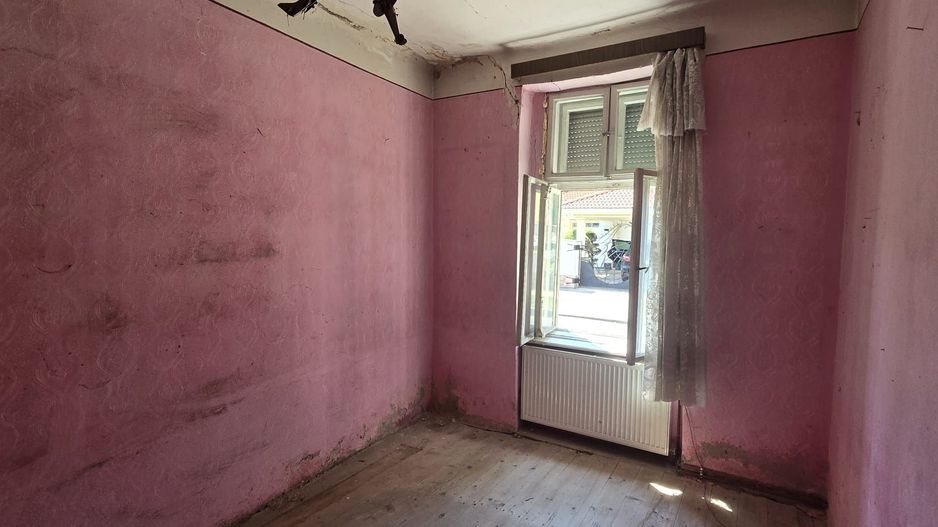 BRASADAS vinde casa cu 3 camere - Poză 8