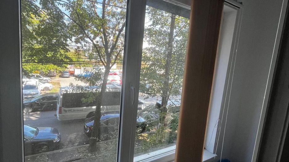 Apartament cu 4 camere, 80 mp utili la etajul 1 chiar in Calea Lipovei - Poză 12