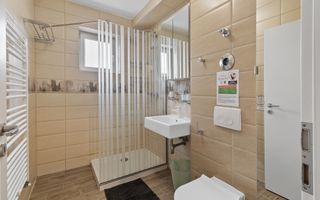 REZERVAT  Apartament 2.5 camere, 65 mp, parcare+boxa, preluare regim hotelier - Poză 5
