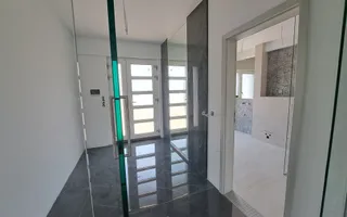 Vilă modernă premium cu piscină interioară, teren 1200 mp și panoramă - Poză 24