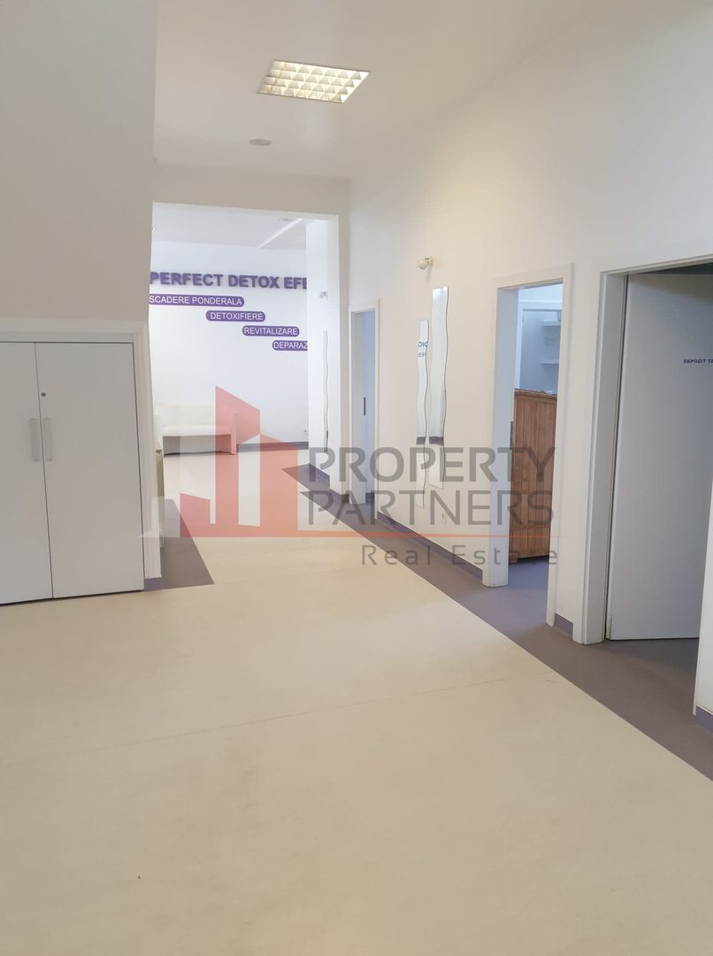 561 mp amenajati pentru clinica medicala - Poză 5