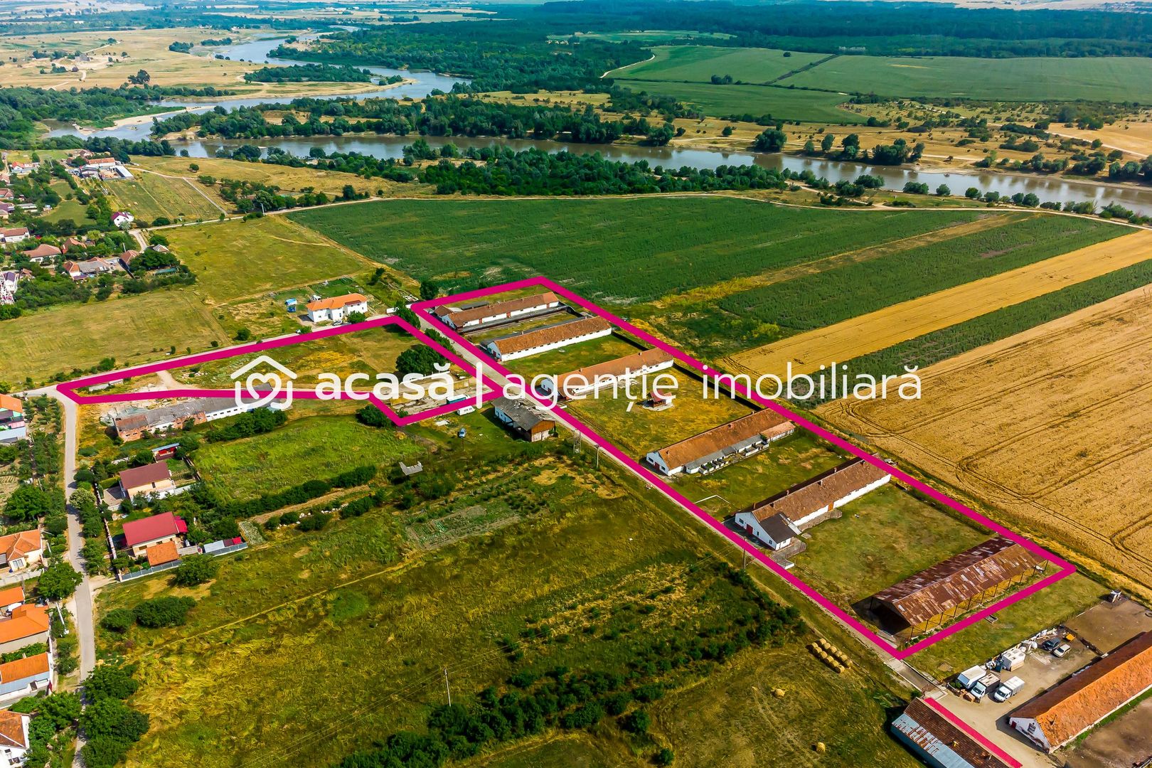 Fermă Mândruloc 2,5 ha - Poză 1