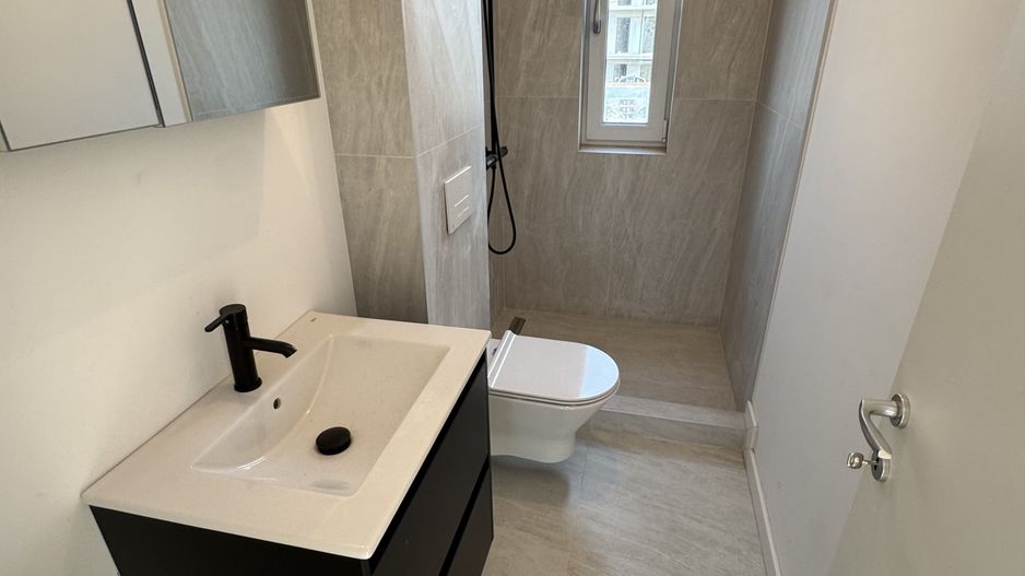 Vila moderna P+1, 150m2 si 320 curte cu POMPA DE CALDURA - Poză 8