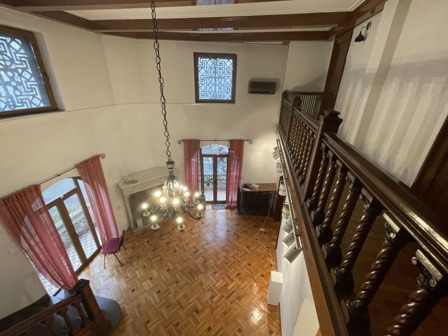 VILA SUPERBA LA INCHIRIERE PRETABILA CA SPATIU DE BIROU SAU REZIDENTA - Poză 12