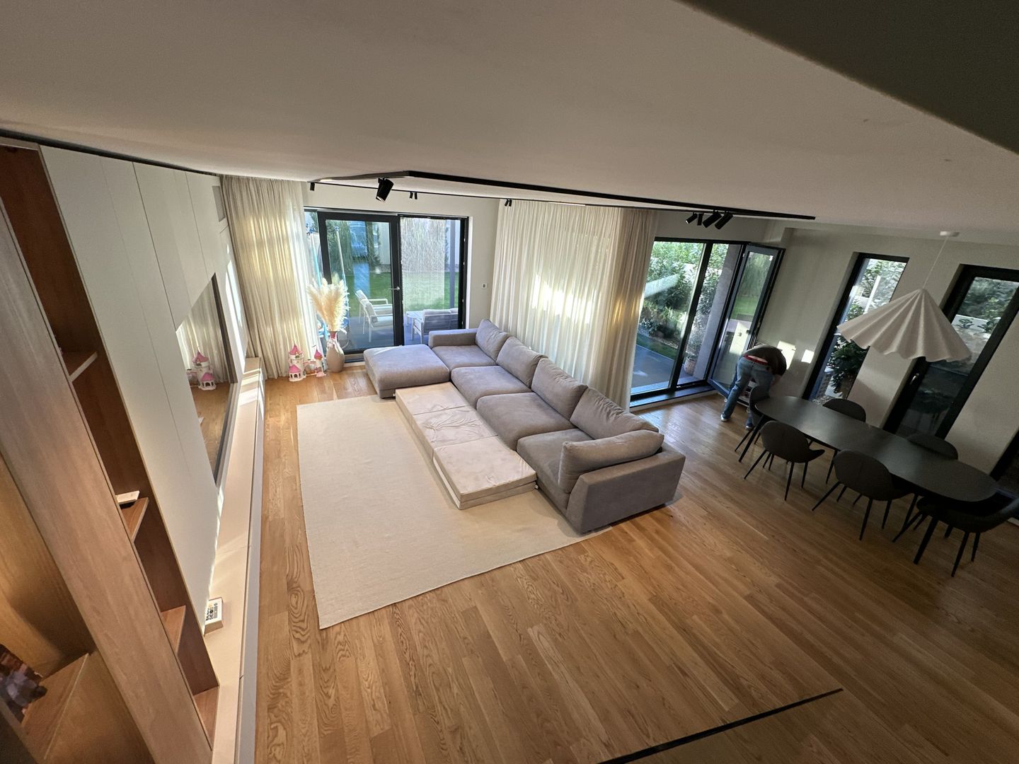 INCHIRIERE VILA ZONA PIPERA - Poză 3