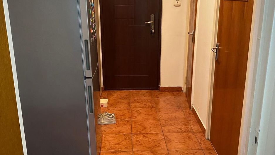 Apartament 3 camere decomandat Berceni - Poză 8