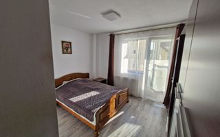 Apartament cu 3 camere - Frunzei - Poză 3