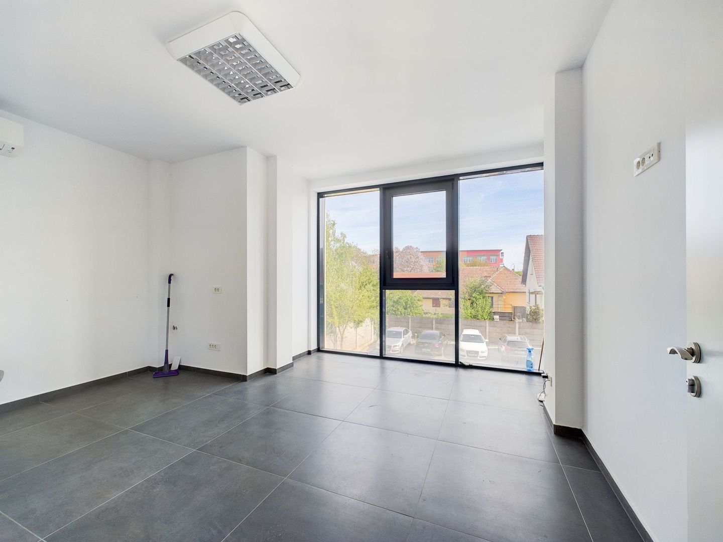 Spațiu de birouri modern  Dumbrăvița - Poză 3