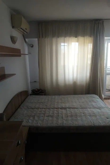 GARSONIERA  SPATIOASA ZONA VITAN - Poză 2