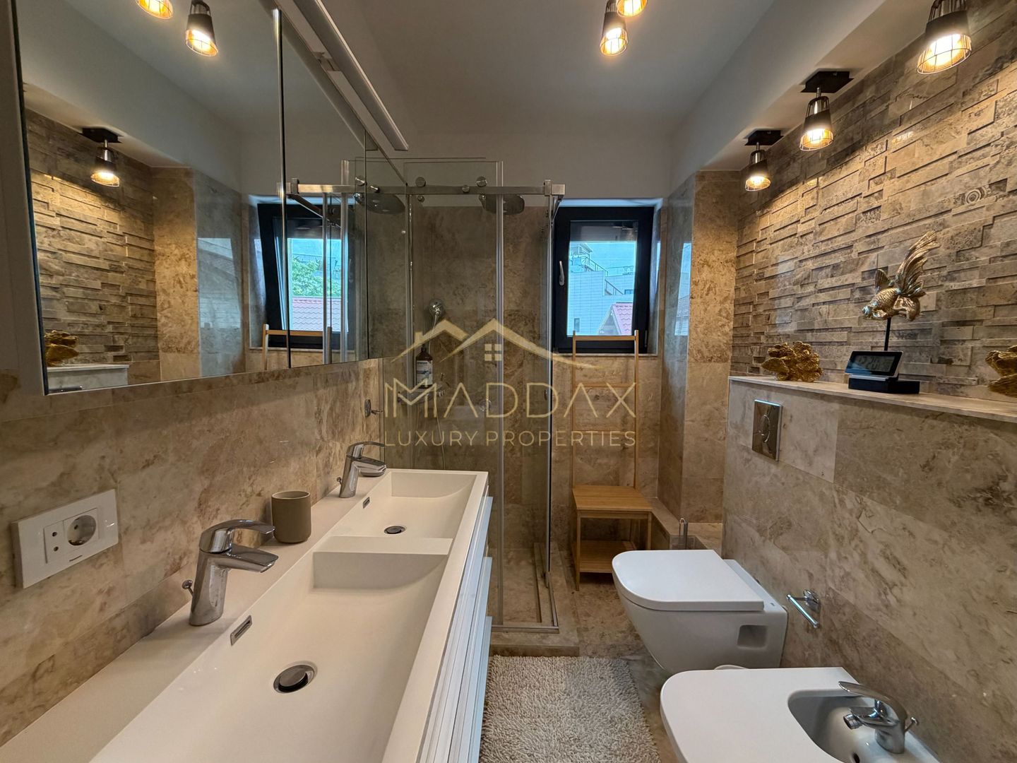 Apartament de tip Duplex 6 camere *250mp* + 2 Garaje // Herastrau - Poză 15