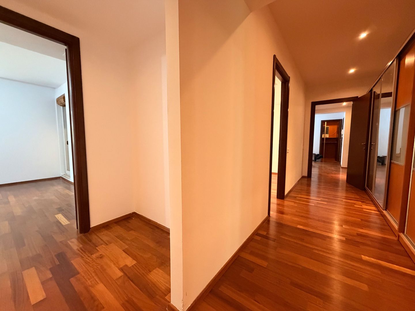 APARTAMENT 3 CAMERE | 2 LOCURI DE PARCARE | PREMIUM | TERASA + CURTE - Poză 20