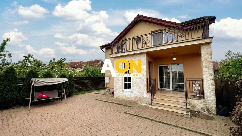 Casa 3 camere, mobilata, utilata, 220 mp teren, zona Lipoveni - Poză 1