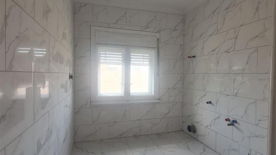 Casa P+E Episcopia teren 1600 mp - Poză 9