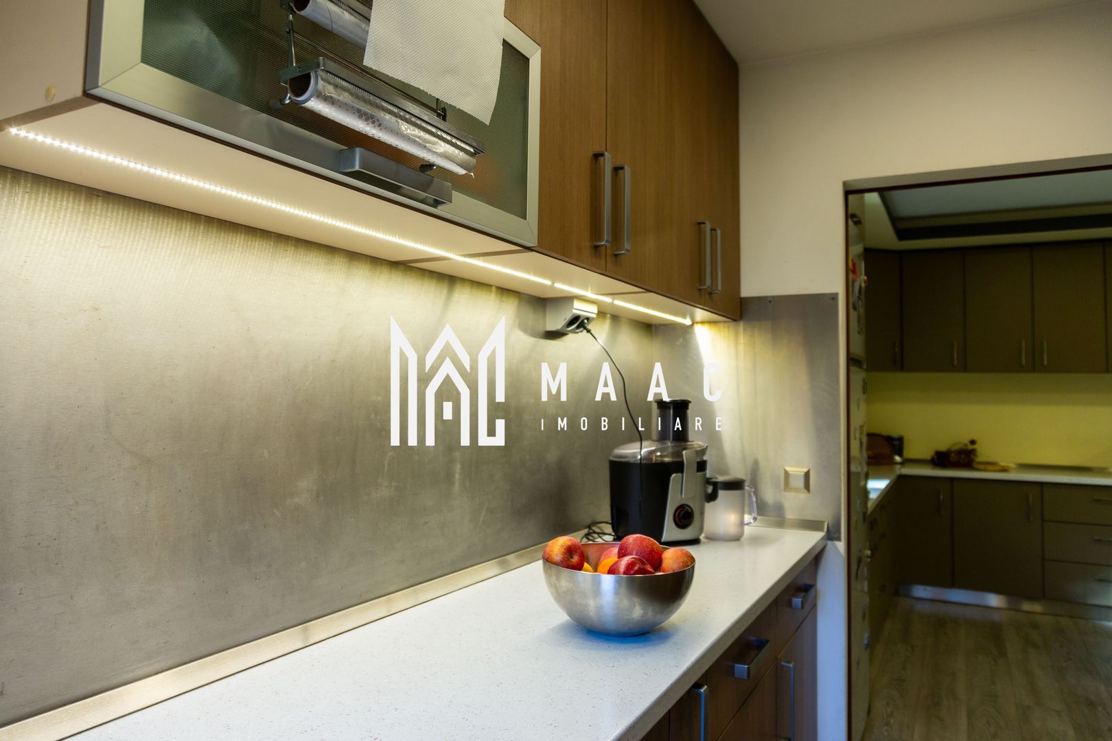 Casa 6 camere | P+M | Curte | 270 MPU | Zona Centrala - Poză 20