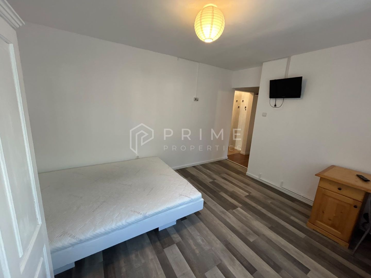 Apartament cu o camera de inchiriat- Str Viitorului- Etaj 1 - Poză 2