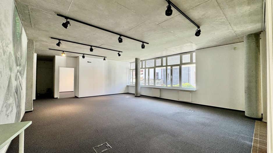 Clădire de birouri în zona Centrală - Poză 31