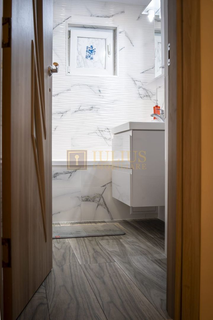 Apartament 4 camere+2 bai foarte aproapte de Spitalul Judetean - Poză 16