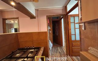De vanzare apartament 3 camere/ Aradul Nou - Poză 5
