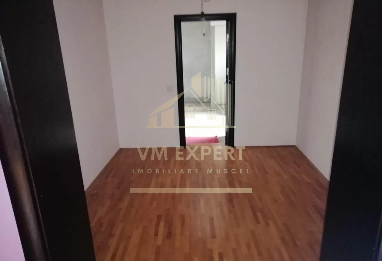 VILA 10 CAMERE TEREN 593MP, ZONA CENTRALA, CAMPULUNG - Poză 3