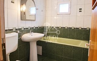 Apartament 3 camere de vânzare in zona Decebal, Oradea - Poză 8