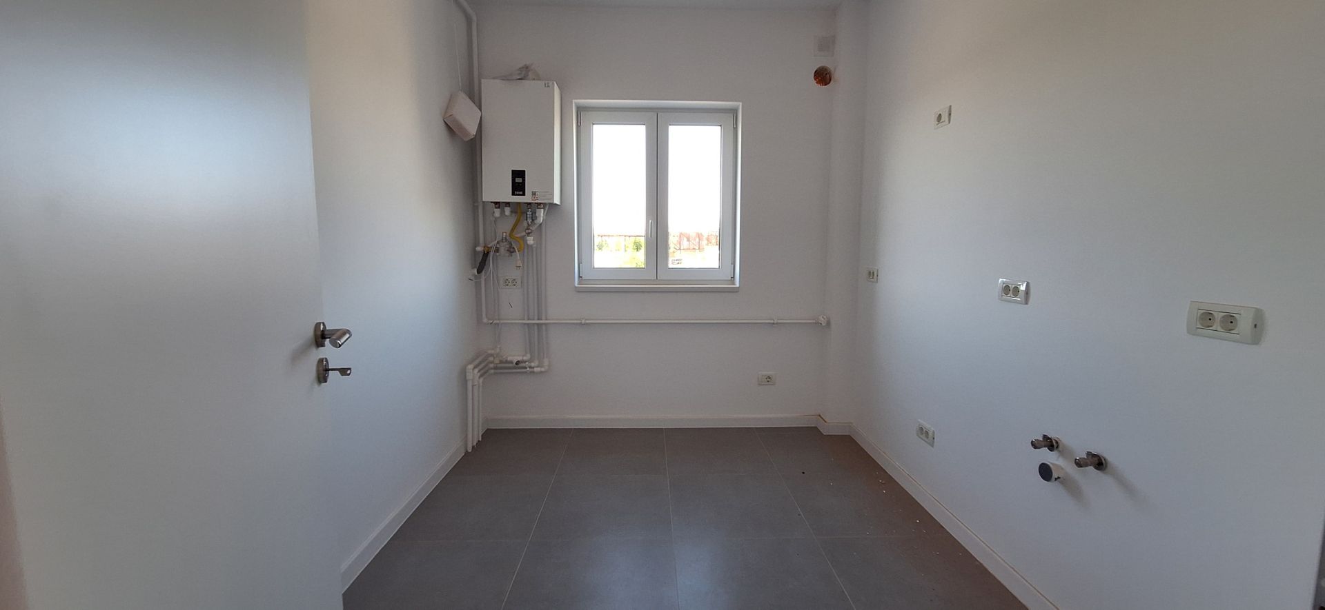 Apartament 2 camere cu loc de parcare inclus - Poză 3