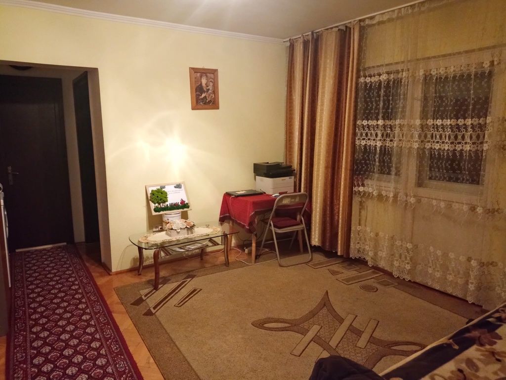 Vând apartament 3 camere - Poză 8