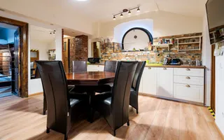 Ag BRASADAS vinde villa cu 20 camere Pta ROMANA. - Poză 15
