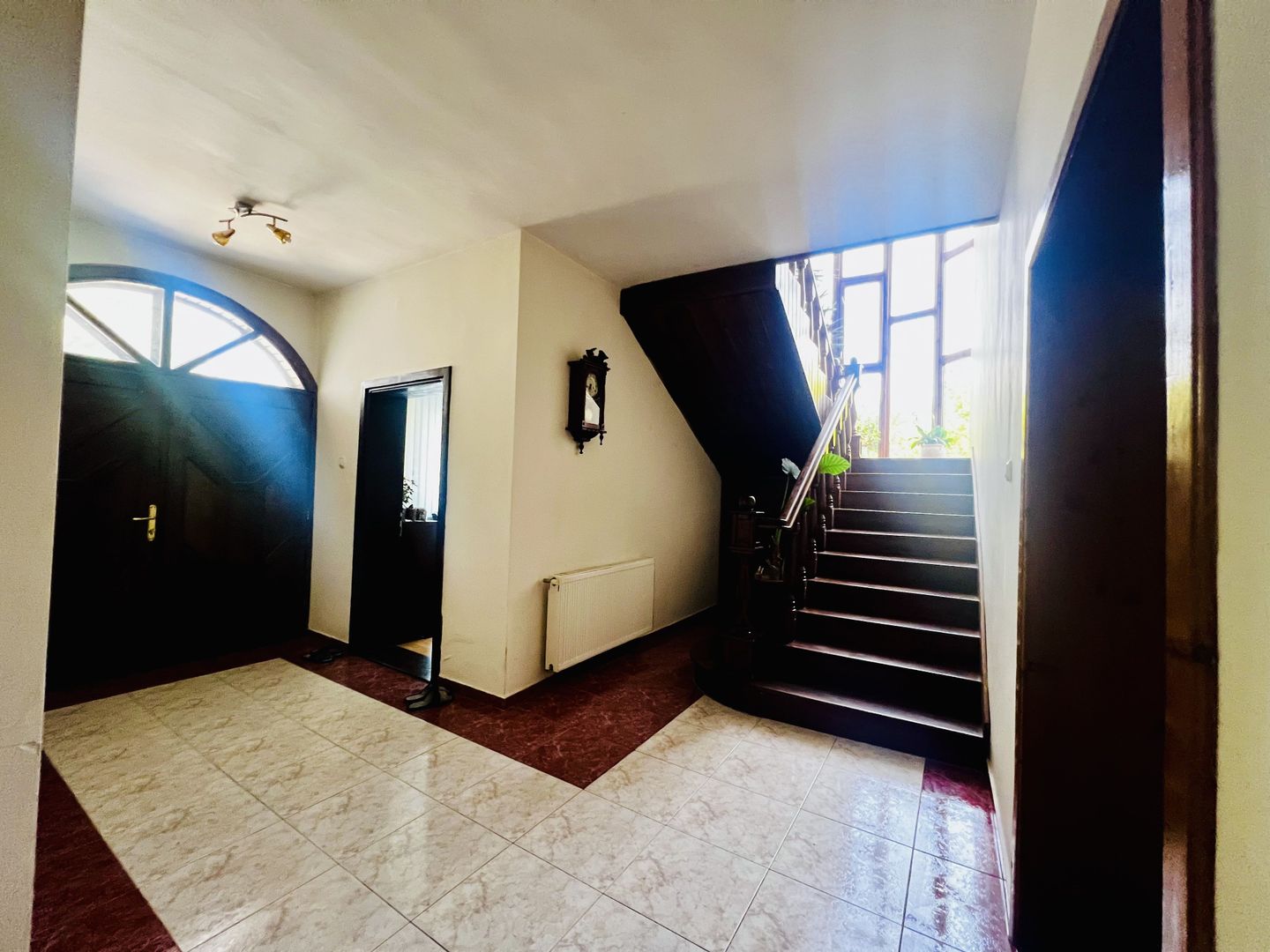 Casa individuala 6 camere  spatioase - zona Mehala - Poză 4