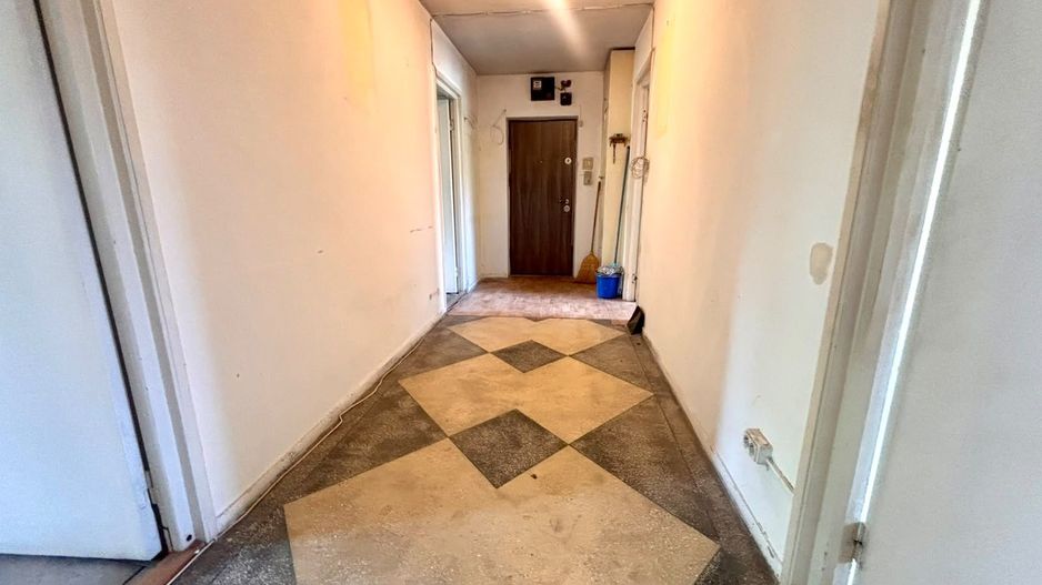 Apartament 3 camere central Ștrand cu garaj si boxa - Poză 8