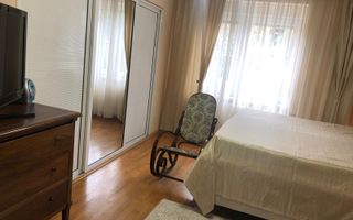 BRASADAS vinde casa cu 7 camere si teren 1100mp in zona Burdea. - Poză 7