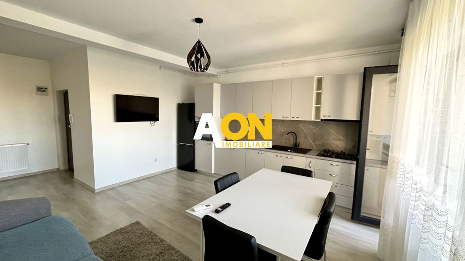 Apartament cu 3 Camere, Bloc Nou, Etaj 1, Zona Centru - Poză 3