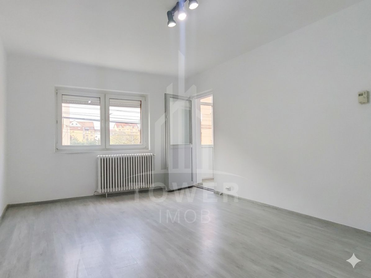 Apartament vanzare 2 camere , et.1, decomandat - Poză 1