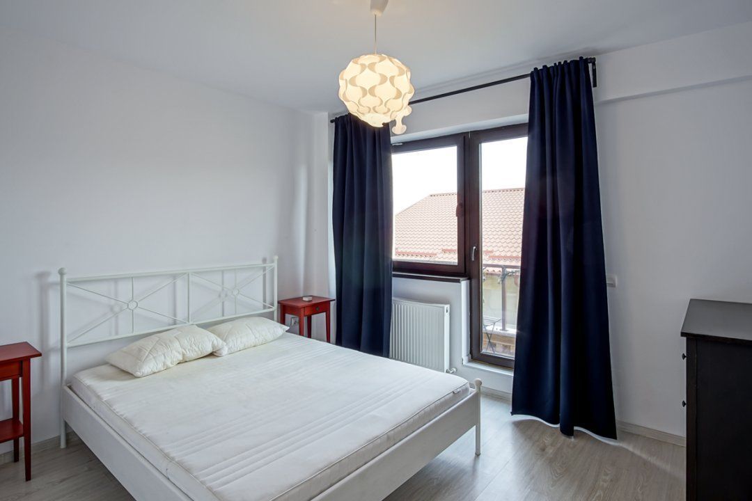 Apartament 3 camere si loc de parcare - Poză 5