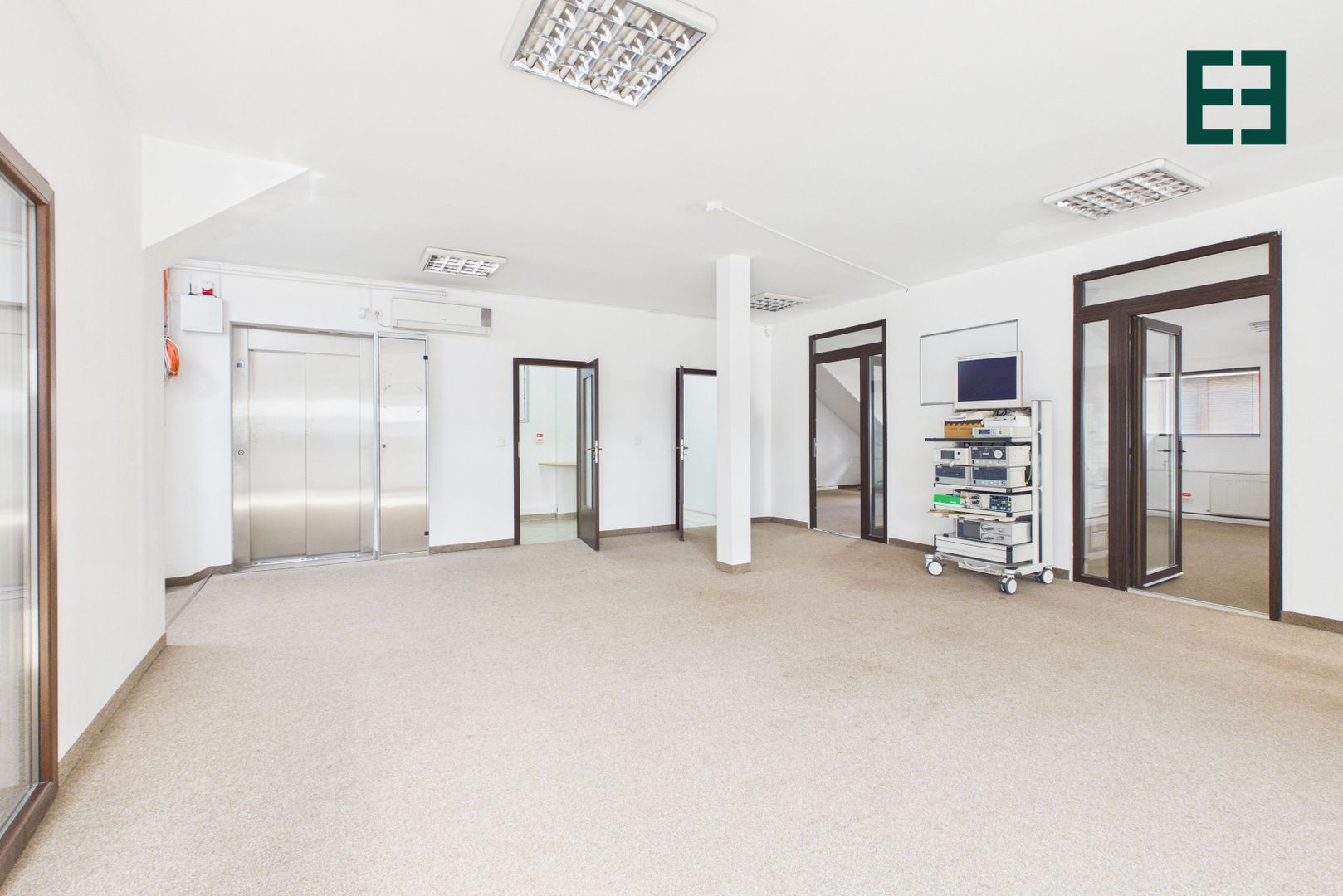 De Închiriat - Spațiu birouri 5 camere - Zonă Centrală - Timișoara - Poză 2