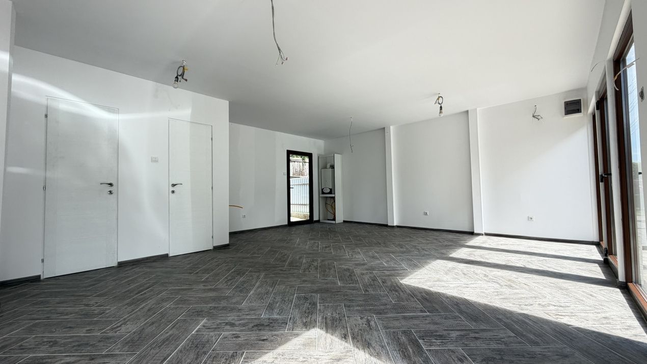 Inchiriere Spațiu Comercial 36 mp - Str. Corneliu Coposu - Carei - Poză 3