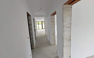 Casa semifinisata, 4 camere, 392 mp teren,  Barabant - Poză 12