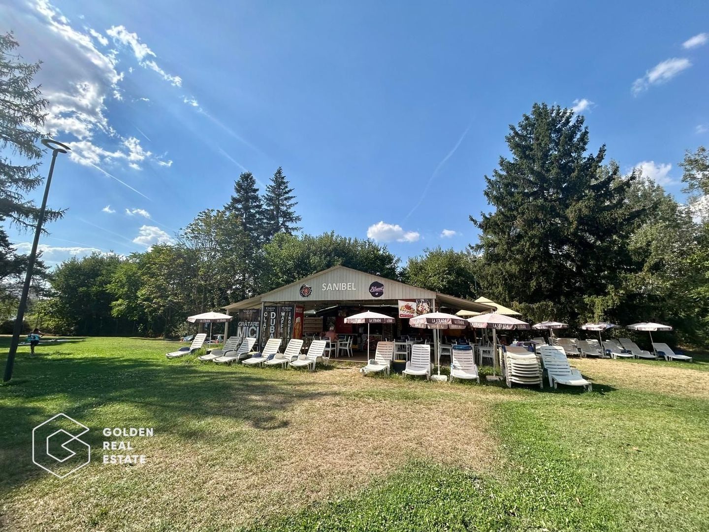 Afacere la cheie, Strand Neptun Arad - Poză 1