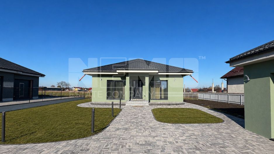 CASA MODERNA CU 4 CAMERE SI CURTE | 161 MP+48 MP ANEXA | VOLOVAT - Poză 20