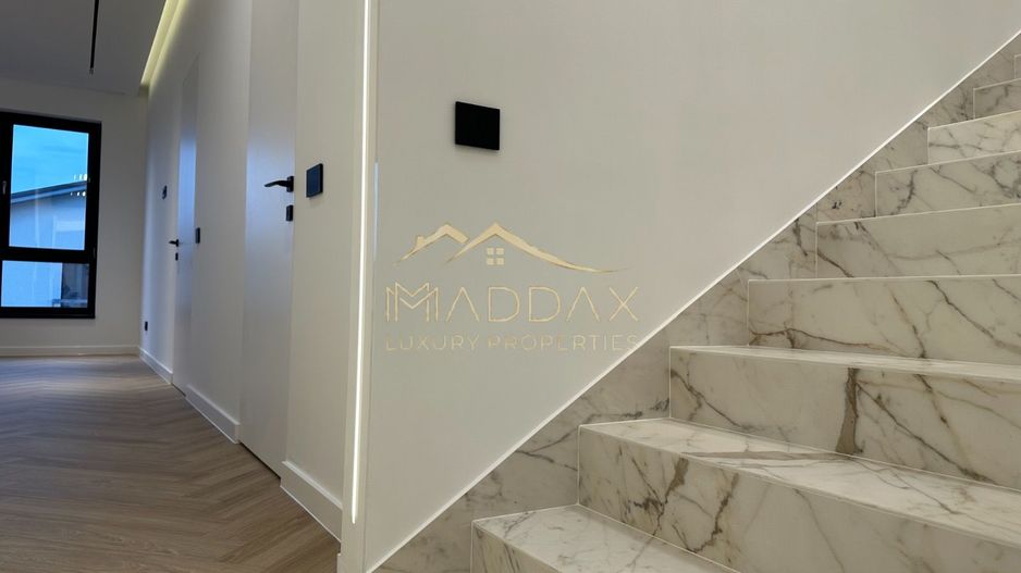 Vila individuala *432mp* + curte // 6 locuri Parcare / Pipera-Tunari - Poză 32